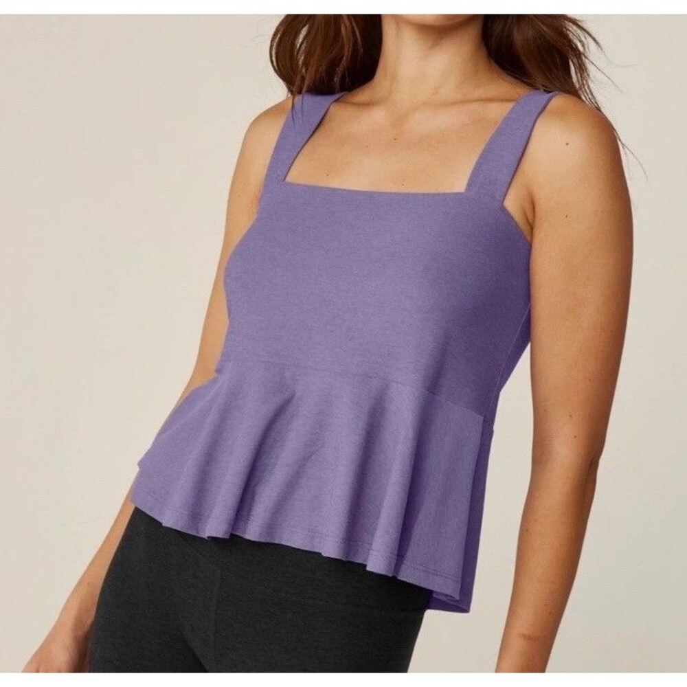 Beyond Yoga Featherweight Flounce Tank Size XL Purple Peplum Gym Top Athleisure
